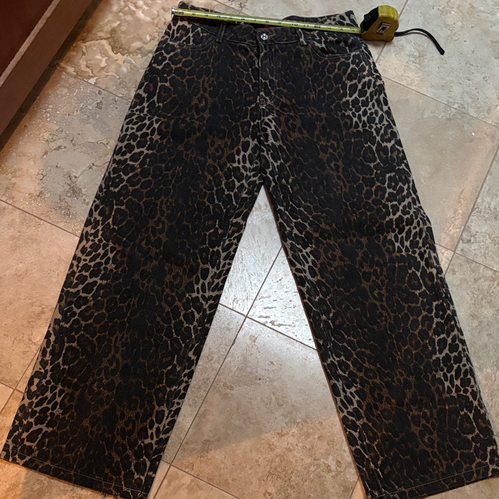 Edikted Leopard Print Boot Cut Jeans M